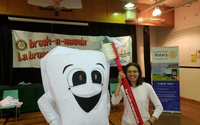 dentist at brushmania 2019